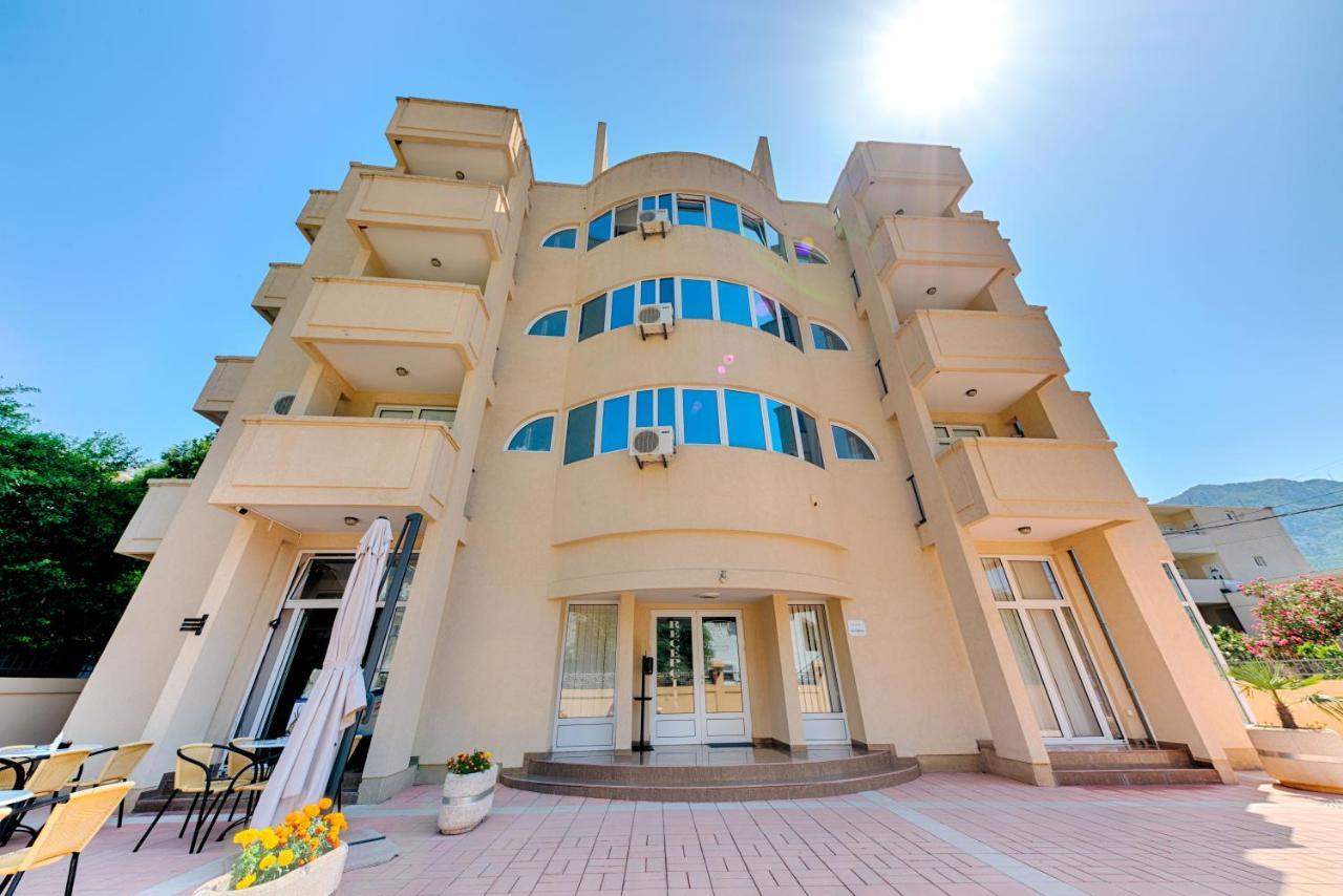 Hotel Dana Čanj Kültér fotó