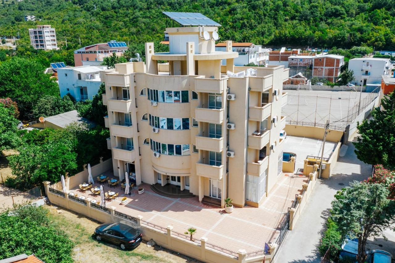 Hotel Dana Čanj Kültér fotó