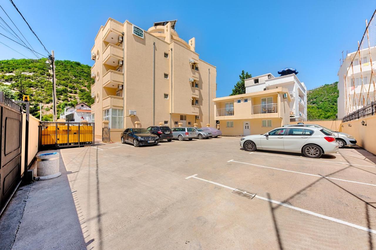 Hotel Dana Čanj Kültér fotó
