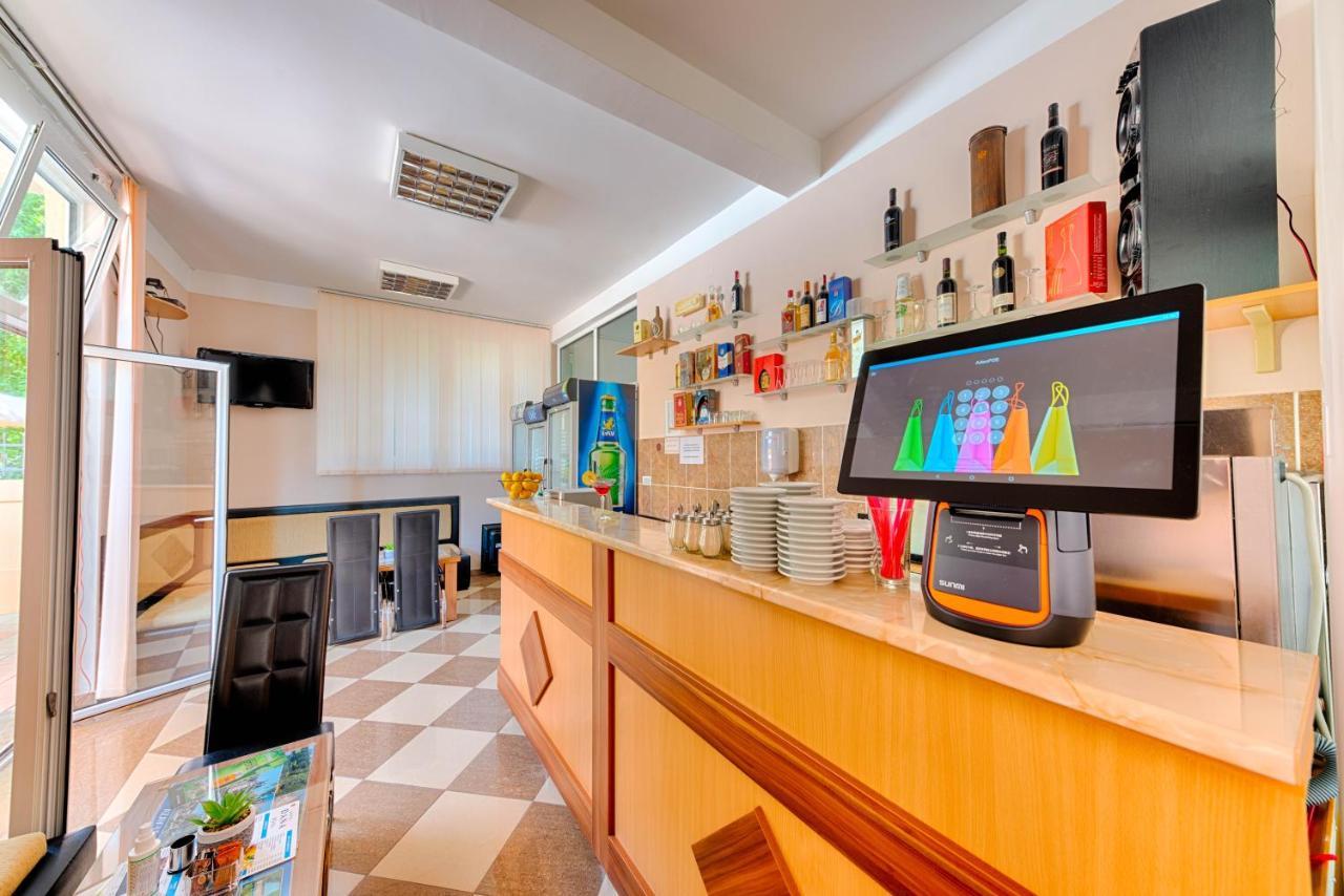 Hotel Dana Čanj Kültér fotó