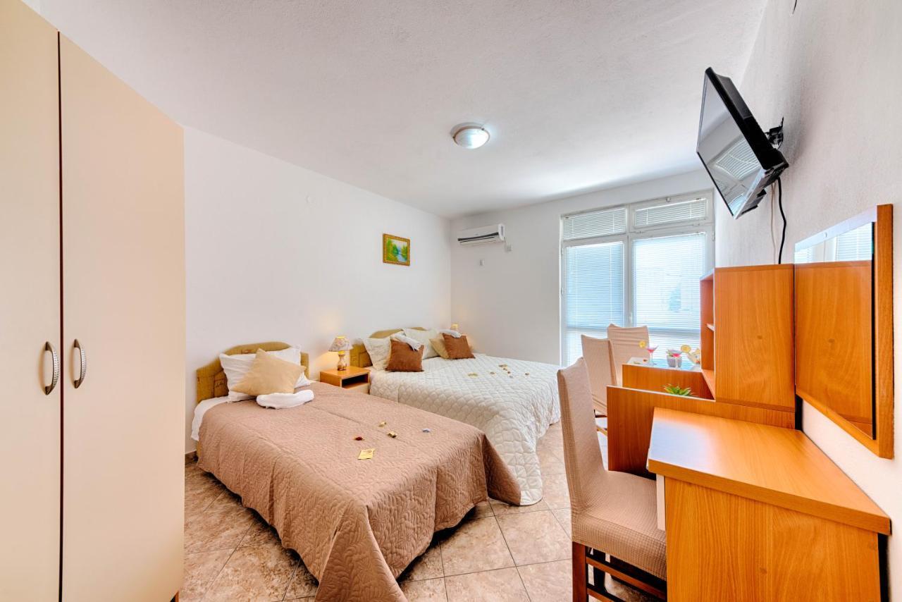 Hotel Dana Čanj Kültér fotó