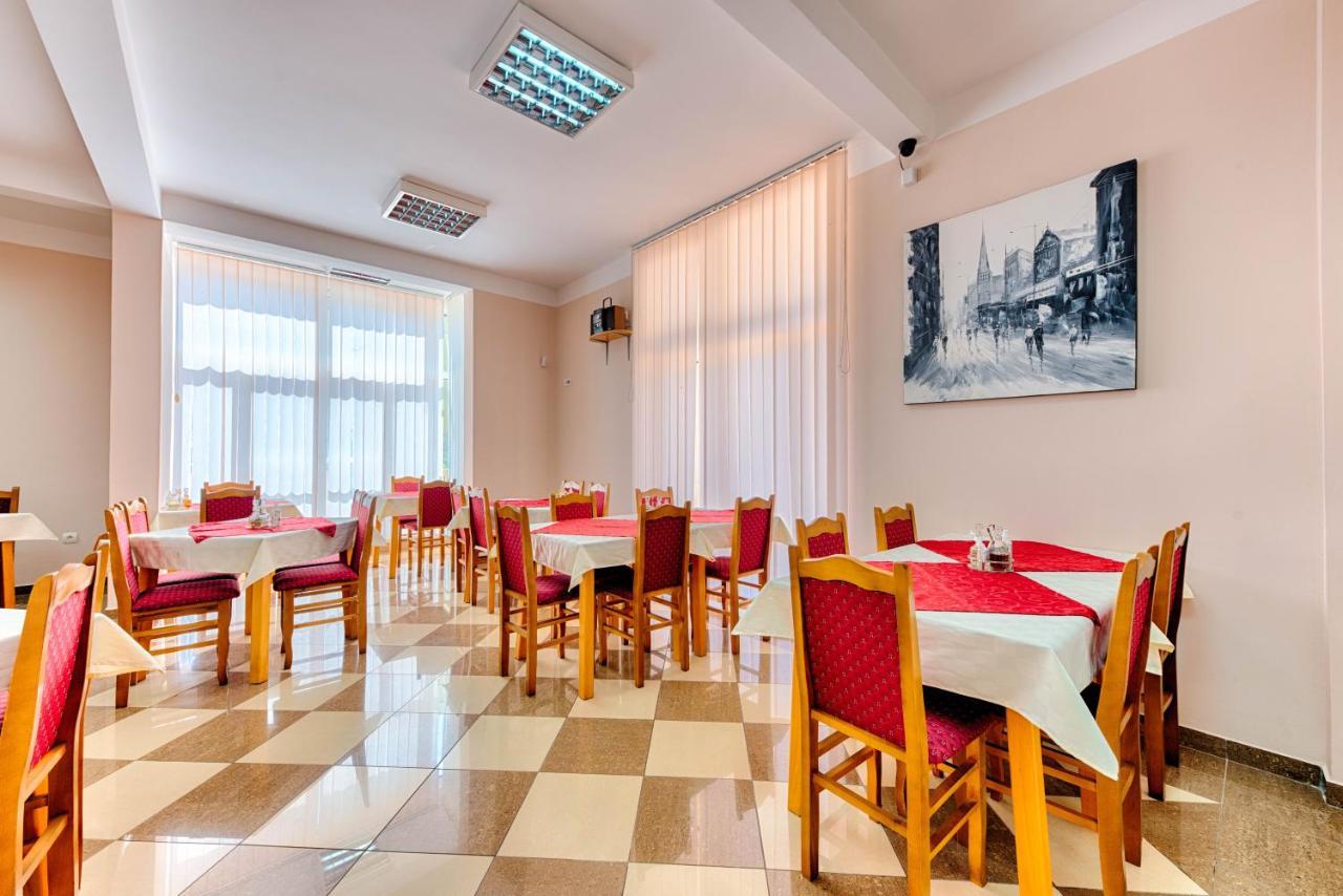 Hotel Dana Čanj Kültér fotó